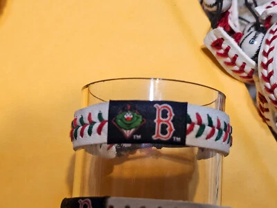 BOSTON RED SOX WALLY GREEN  MLB  BASEBALL BRACELET LEATHER - Image 1 of 4