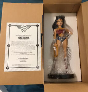 DC Comics Wonder Woman Animated Series Maquette - Mint In Box W/ COA #512/2500