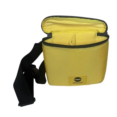 Minolta Weathermatic Doble 35 Amarillo Cámara Bolsa Estuche con Correa y Hebilla Japón Foto 1 de 4