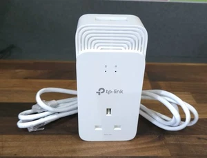 TP-Link PG2400 wireless G.hn2400 passthrough powerline network adapter,WiFi Read - Picture 1 of 6