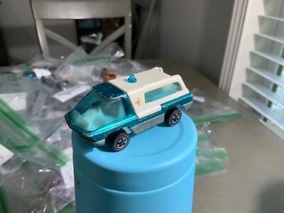 HOT WHEELS REDLINES LOOSE HONG KONG THE HEAVYWEIGHTS AMBULÂNCIA AZUL-PETRÓLEO - Imagem 1 de 4