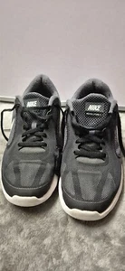 Nike Revolution 3 Trainers Size 5 Uk 38 Eur Black - Picture 1 of 7