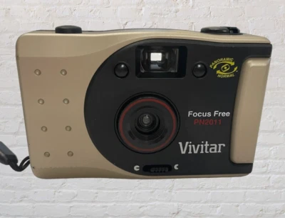 Cámara fotográfica VIVITAR PN2011 35 mm enfoque panorámico apuntar y disparar gratis con libro Foto 1 de 4