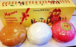 Jabones de baño de sandalia, jazmín y rosas Mysore-150 g X 3 (paquete de regalo 450 g) vendedor de EE. UU. - Imagen 1 de 5