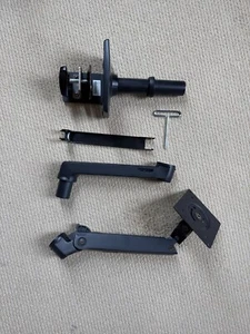 Ergotron LX single Monitor Arm - Matte Black - desk mount. - Photo 1/21