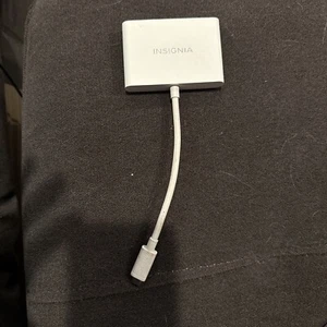 Insignia USB Type-C to VGA Multiport Adapter with Power Delivery - Picture 1 of 2