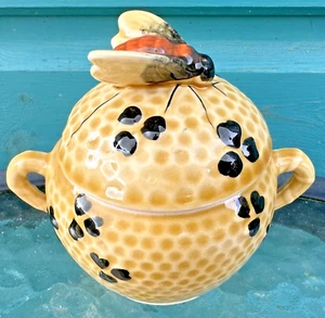 Vintage Honey Pot, Handmade Honeycomb Basket Pattern, 2 Handles & Bee Lid Handle - Picture 1 of 10