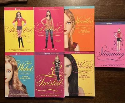 Pretty Little Liars by Sara Shepard 7 Lot PB Series TV SHOW FREE SHIPPING  Foto 1 de 4
