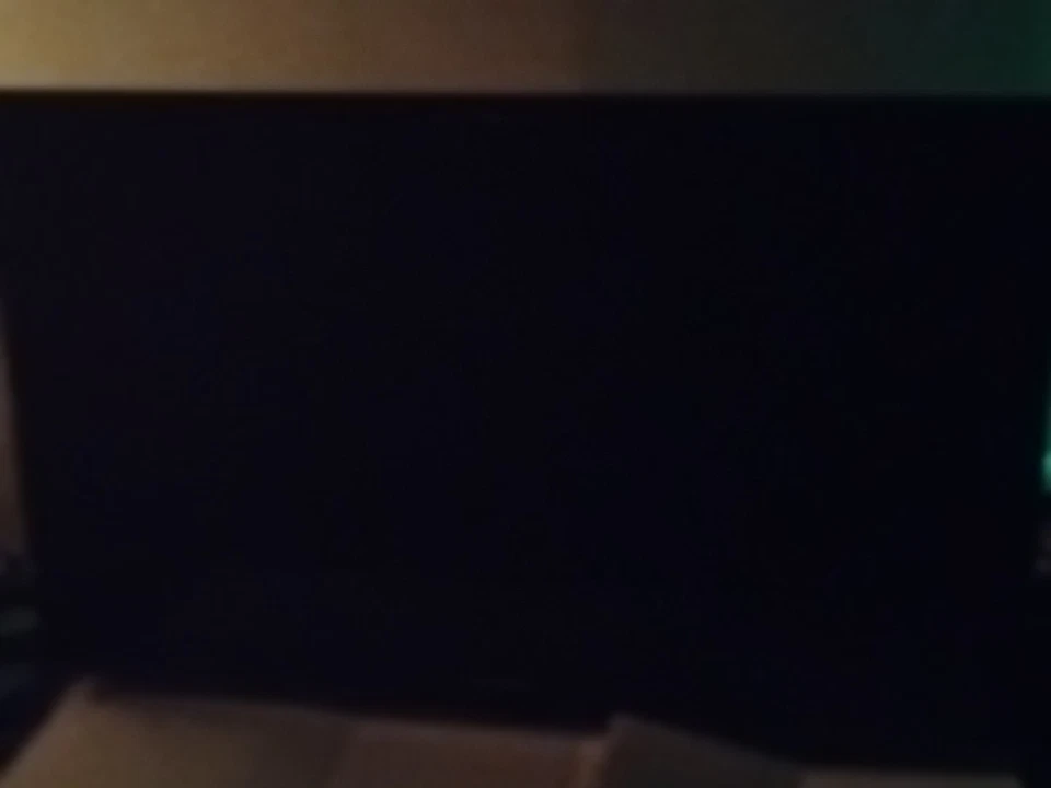 samsung 32 inch tv, used and in good condition, remote control included - Image 1 of 3