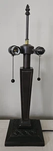 Lampada da tavolo Tiffany vintage Amora 2 lampadine. 2012. Senza paralume. 22" SPEDIZIONE GRATUITA - Foto 1 di 17