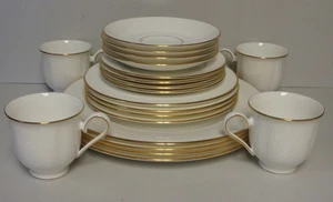 Lenox  HANNAH Gold 20-Piece Service for 4 - Picture 1 of 3