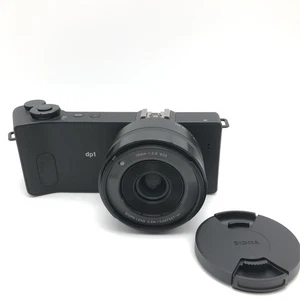 Sigma Dp1 Quattro 29 MP Digital Camera - Black - Picture 1 of 10