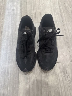 New Balance 327 | Black | Leather &  Suede/ UK 10.5 EU 45 - Image 1 of 4