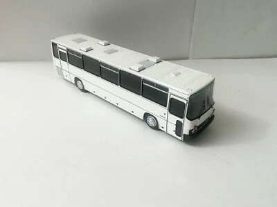 1/43 1968 -1996 Ikarus 250.59 suburban Hungarian bus made by Demprie- Classicbus - Image 1 of 4