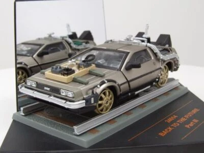 DeLorean Ritorno Al Futuro Parte 3 Binario Modello 1:43 - Immagine 1 di 4
