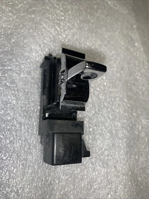 Переключатель дверной стеклоподъемник с одним электроприводом 91-96 для 1991-1996 Caprice Impala SS Roadmaster - Изображение 1 из 4