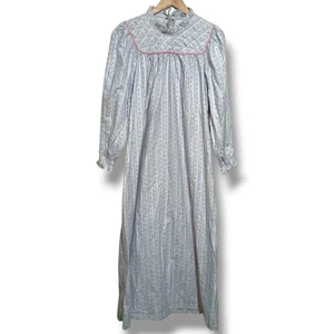 Vtg Brandywine Flannel Nightgown-Medium-Ruffle Trim-Quilted Yoke-Floral-NEW - Picture 1 of 11