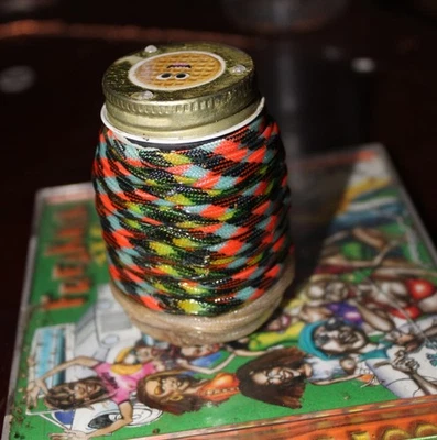 Tarro de almacenamiento personalizado con tapa a prueba de olores Foto 1 de 4