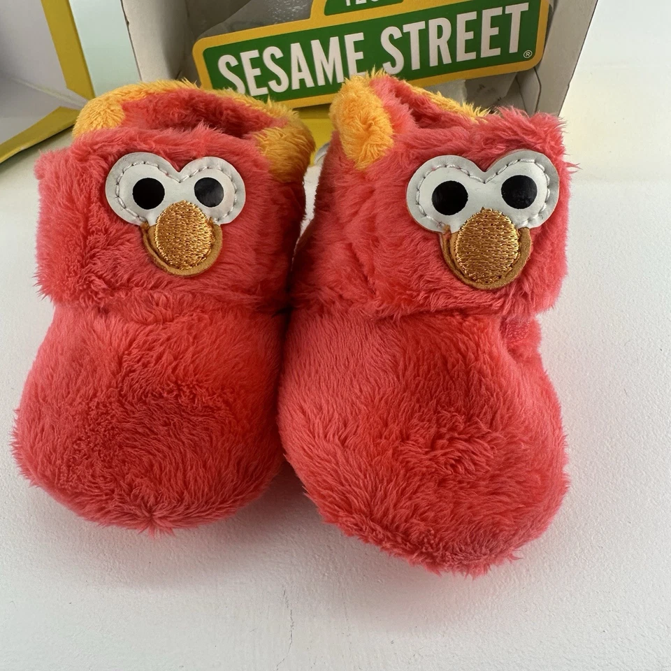 Zapatos de bebé Uggs Sesame Street Elmo EE. UU. Talla 0/1 Foto 1 de 4