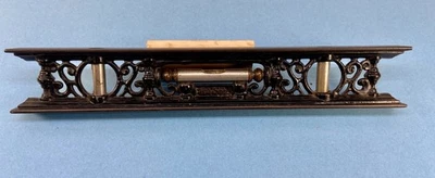 Etiqueta de papel modelo temprano Davis 12" nivel carpintero hierro fundido de lujo Foto 1 de 4