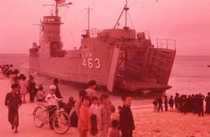 1960 Japan Okinawa USNS LSM 463 Landing Ship Children Ectachrome Slide 35mm - Picture 1 of 4