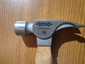 Stiletto TI16SC 16 Oz Ti Smooth Face with Curved Hickory Handle, 18" - Picture 1 of 4