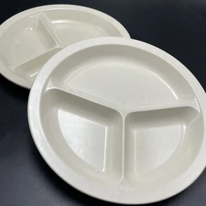 2 Vtg Anchor Hocking Divided MicroWare Plates 9” 3 Sections PM 486 TI USA - Bild 1 von 5