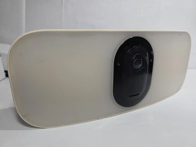 Arlo Pro 3 Floodlight Camera Replacement Only White working condition - Image 1 of 4