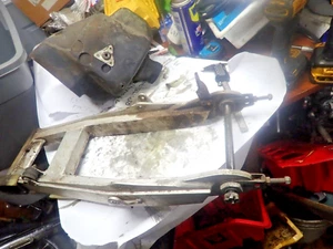 SUZUKI RM125 RM 125 AHRMA 1977 FITS 79/80 NOT STOCK  Rear Swingarm/Rear Axle - Bild 1 von 10
