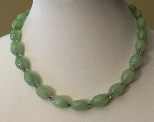 Vintage Jewelry Jade Glass Graduated Bead Necklace 18” - Picture 1 of 6