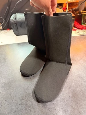 CABELA'S Neoprene Waterproof Wading Socks Size SMALL NEW LightWeight 1.5mm - Image 1 of 4