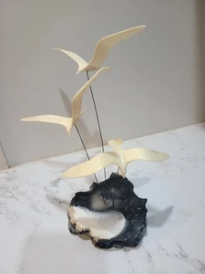 Vintage mcm Skulptur fliegende Möwen Vögel auf Draht. Massivharzbasis - Bild 1 von 7