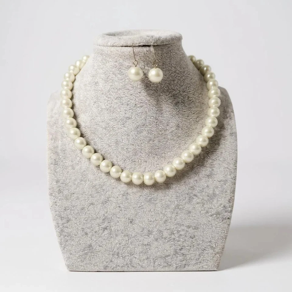 Juego de pendientes collar perlas imitación vidrio blanco Foto 1 de 1