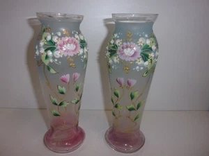 19. Jh., Paar hübsche Glasvasen Emailmalerei Blumendekor, sehr fein - Bild 1 von 1