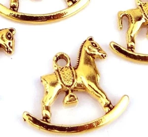 10 dijes antiguos de caballo mecedor de peltre dorado de 20 x 22 mm  - Imagen 1 de 2