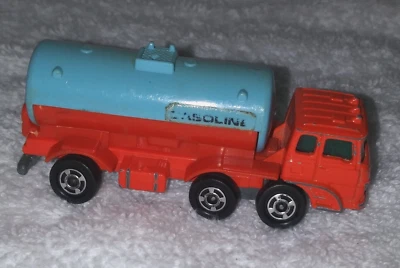 Vintage Tomica FUSO Truck Series 7.90.91 GASOLINE TANKER Red Blue made in Japan - Image 1 of 4