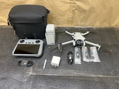 DJI MINI 4 PRO DJI RC2 RCS331 CONTROLLER, 2 BATTERIES, CHARGER & CAS (R7A014735) - Image 1 of 4