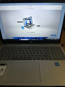 HP 15-fd0131wm 15.6" HD i3-N305 1.8GHz Intel UHD Graphics 8GB RAM 256GB SSD Win - Afbeelding 1 van 4