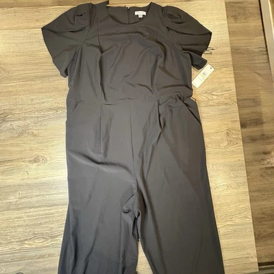 NUEVO CON ETIQUETAS MONO NEGRO MANGA TULIPÁN PLISADO CALVIN KLEIN Talla 18 SIN CINTURÓN PRECIO DE VENTA SUGERIDO POR EL FABRICANTE $139 Foto 1 de 4