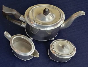Stieff Newport Reproduktion Zinn Viktorianisches Design Teekanne Creme/Zucker 3-teiliges Set - Bild 1 von 16