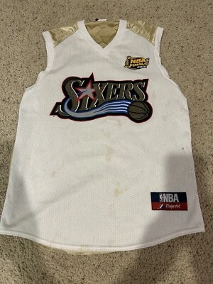 Vintage Majestic NBA Philadephia 76ers Allen Iverson Jersey Large 2001 Finals - Image 1 of 4