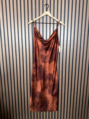 Nuevo Vestido Bebe Slip Grande Para Mujer Naranja Tie Dye Sin Mangas Midi Foto 1 de 4