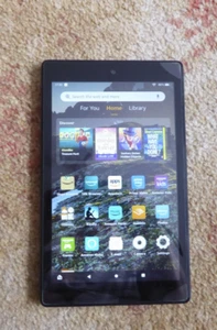 Kindle Fire 8 (8th Generation) plus Union Jack Case Bundle - Picture 1 of 9