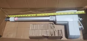 Actuador Linak LA34 343A0F+3L30040 10000N empuje/7000N tracción - Imagen 1 de 15