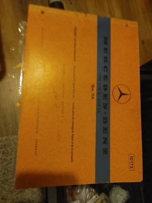 Mercedes-Benz Tipo 250C 250CE Catálogo Piezas Manual W114 1968 - 1972 Original Foto 1 de 3