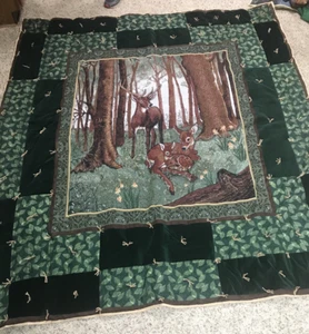 Homemade 80" x 92" White Tail Deer Family Quilt Green Cotton w/velvety blocks - Picture 1 of 3