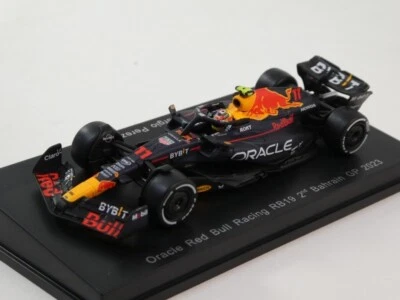 Spark Red Bull Oracle RB19 #11 Sergio Perez 2nd Bahrain 2023 1/64 Y288 - Immagine 1 di 3
