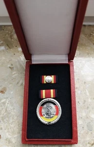 Verdienstmedaille DDR, in originaler Verleihbox - Bild 1 von 2