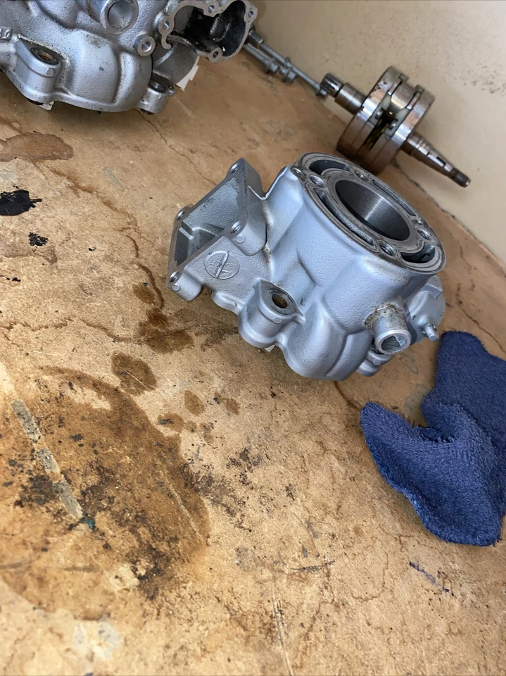 2008 Rm65 Cylinder - Image 1 of 1