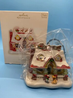 Hallmark Disney Ornament Deck the House Mickey & Pluto luz e som não usado 2008 - Imagem 1 de 4